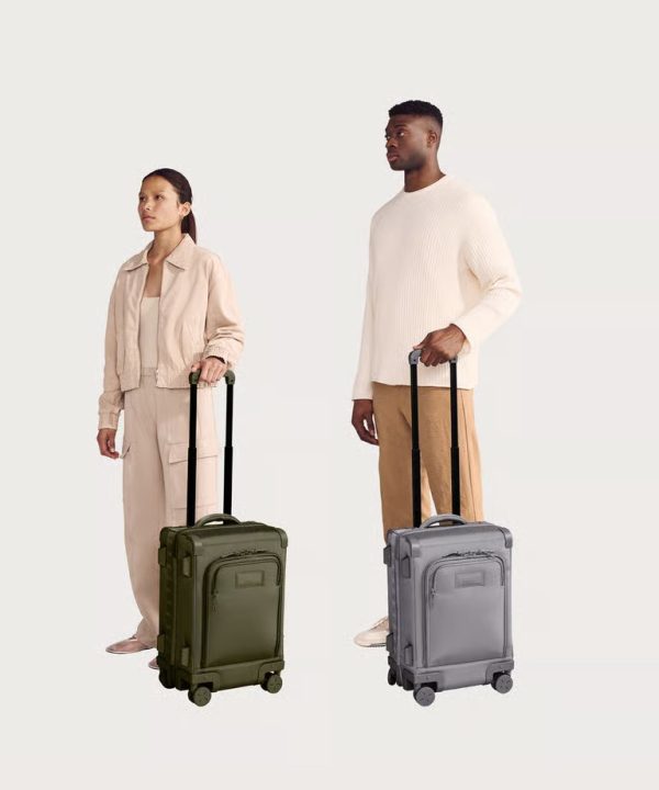 SEATTLE CARRY-ON LUGGAGE - Larger - 23.5"